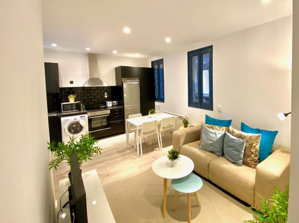 Encantador Apartamento Atocha Madrid Exterior photo